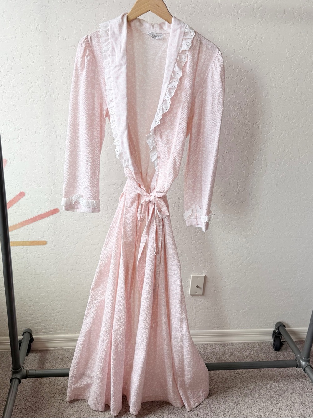 Miss Elaine Vintage Cottagecore Lace Trim Robe Baby Pink Floral